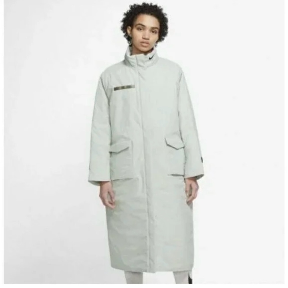 NWT Nike Sportswear Therma-FIT Repel Very Oversized Parka Size Small.